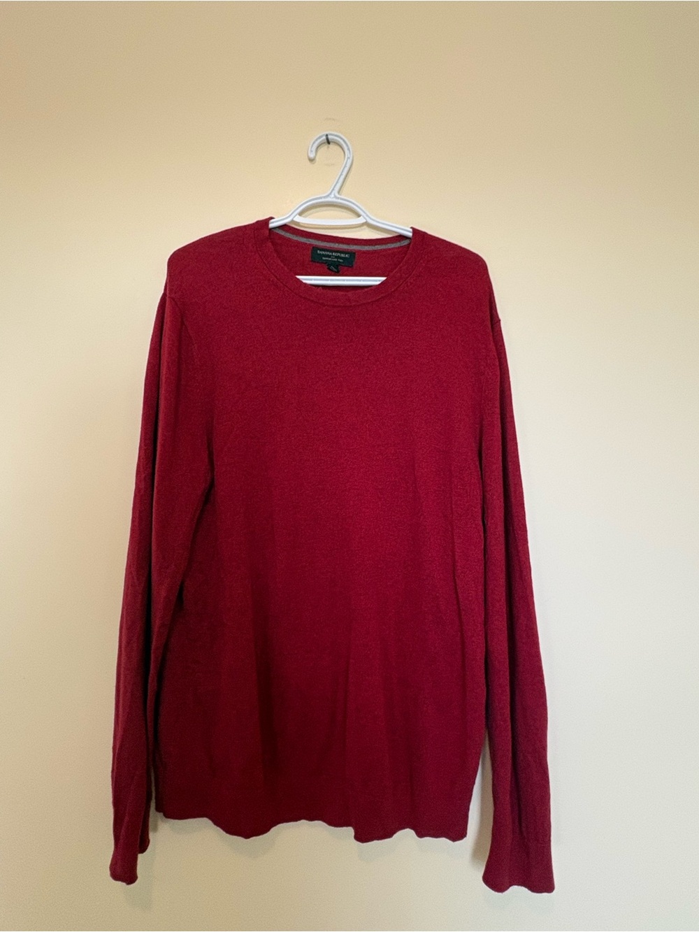 Banana Republic Men's Crewneck Sweater - Wine Red Size L